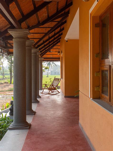 Get nostalgic with the traditional house design of this home in Tamil ...