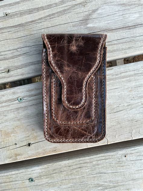 Vertical Phone Pouch – Heritage Leather India