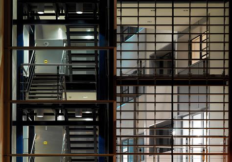 Engineering University 的图像结果