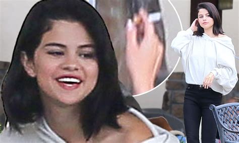 Selena Gomez Smoking And Drinking
