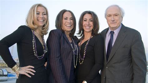 Watch Selling New York · Season 5 Full Episodes Free Online - Plex