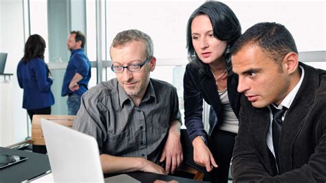 Šta zapravo spada u IT sektor? — Srednja medicinska i IT gimnazija