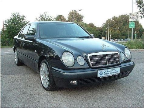 Mercedes E 200 Seite 1