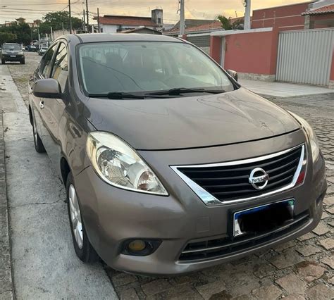 NISSAN VERSA 2013 Usados e Novos