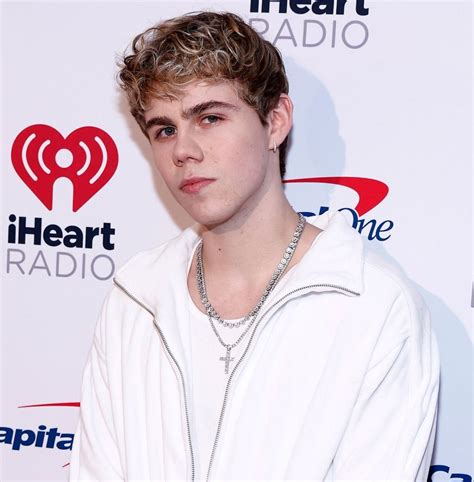 Pin de Kerlin Gonzalez en The Kid LAROI. 🤍 en 2025