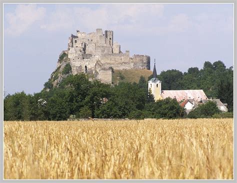 Hrad Beckov - Slovensko, možnosti ubytování - Bobův fotoblog