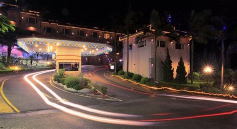 REGALE VILLA HOTEL (Zhonghe) - Motel Reviews, Photos, Rate Comparison ...