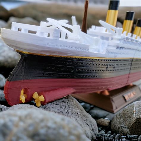 Titanic Submersible Model Dual Action Toy | Grelly USA