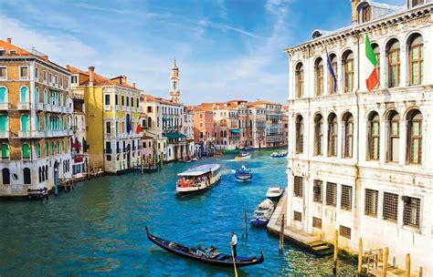 25 Facts About Carnival Of Venice - OhMyFacts