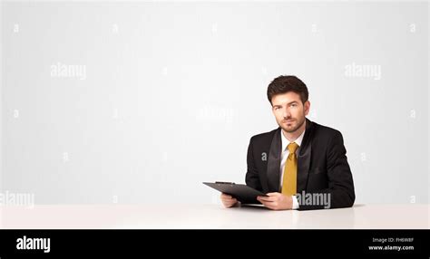 Business Man White Background 的图像结果