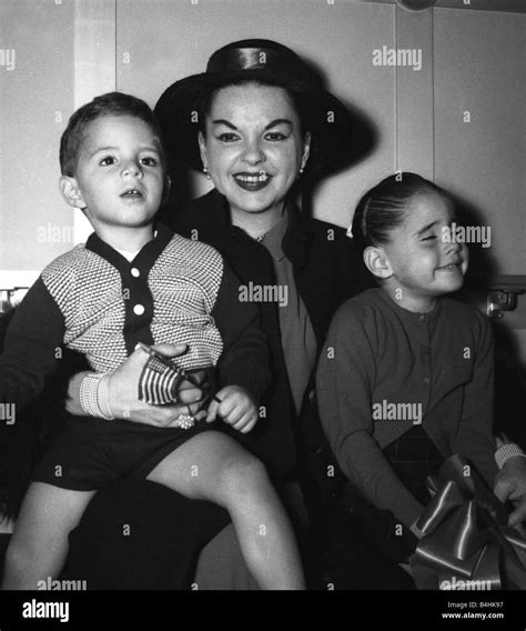 Judy Garland with her children Joe and Lorna at the Savoy Hotel in ...