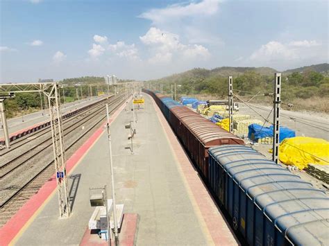 Bhiwandi Local Train 的图像结果