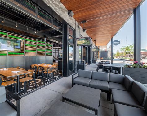 The MECCA Sports Bar + Grill | Milwaukee, WI — RINKA