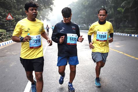 Visually Impaired Asif Iqbal to run Full Marathon at the Tata Mumbai ...