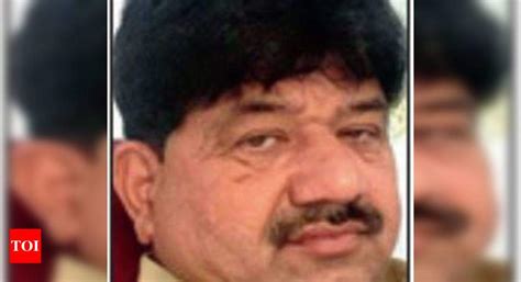 Chargesheet filed against suspended cop Prakash Patil | Surat News ...