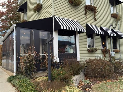 Cheers for Piccadilly at Manhattan