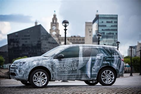 Land Rover previews a new seven seat Discovery - Bongo Ride