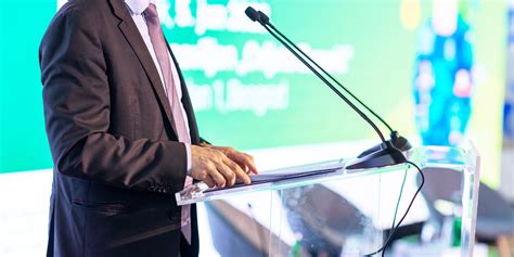 What does a public information officer do? - CareerExplorer