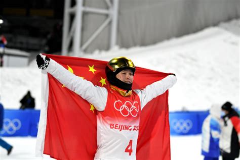 北京冬奥会冠军，吉林运动员齐广璞“回家”省亲 “我将再战下届冬奥会”-中国吉林网