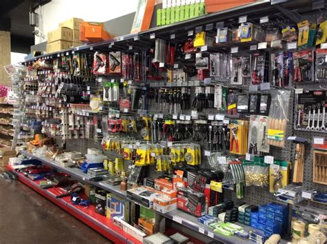 Local Hardware Store 的图像结果