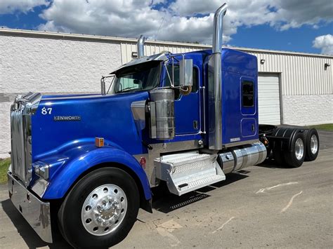 Used 2016 Kenworth W900L ICON 900 SLEEPER - #44 BUILT - CUMMINS ISX - 550 HORSEPOWER - 18 SPEED ...