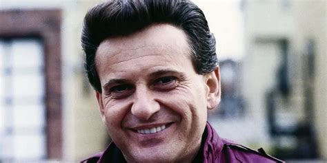 Joey Lamotta Pesci The Restrained Genius Of A Joe Pesci Performance