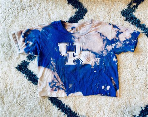 University of Kentucky Bleached Crop Top - Etsy | Womens clothing tops ...