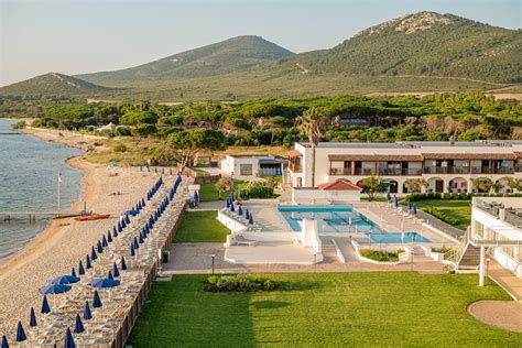 Spiaggia riservata - Hotel Portoconte 4* Alghero, Sardegna