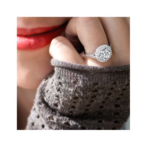Round Diamond Halo Vintage Engagement Ring with Pave Setting | Shane Co.
