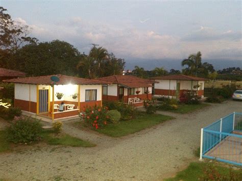 CABANAS CAMPESTRES MANANTIAL (Pueblo Tapao) - Campground Reviews ...