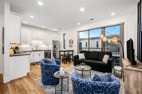 Urban Bay Escapes | Airbnb Traverse City