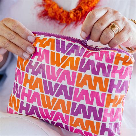 Hawaiian Airlines x ALOHA Collection | ALOHA Collection | ALOHA Collection