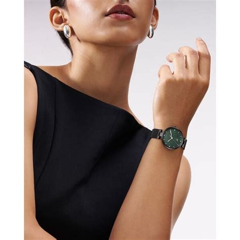 Buy Online Fastrack Stunners X Quartz Analog Green Mother Of Pearl Dial ...