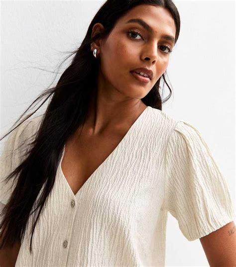 Stone Textured Button Front Short Sleeve Blouse | New Look