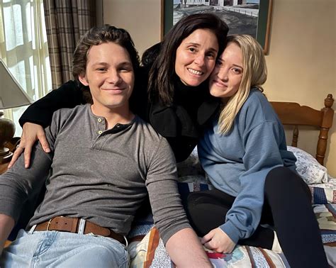 Shiri Appleby | YOUNG SHELDON 💛 “Teen Angst and a Smart-Boy Walk of Shame”. Working on Young ...