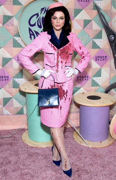 Julia Fox defends bloody Jackie Kennedy Halloween costume amid backlash