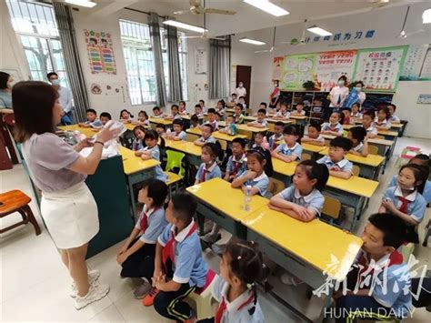 金庭学校迎接湘潭市第一幼儿园小朋友进校参观 - 雨湖动态 - 新湖南