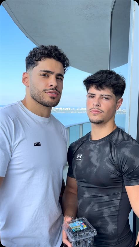 Instagram video by Amir Narad • Dec 25, 2024 at 6:36 AM