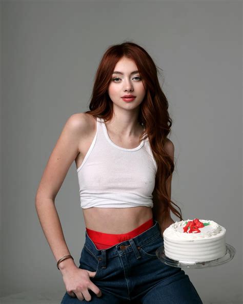 Sicily Rose Th Birthday Braless Tease - Hot Celebs Home