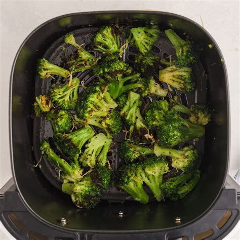 Air Fryer Frozen Broccoli - Amira's Pantry