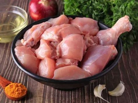 Fresh Chicken - Spl Chicken Curry Cut Pieces Service Provider from ...