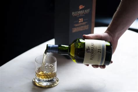 How to Drink Whiskey Neat | Redbreast Irish Whiskey