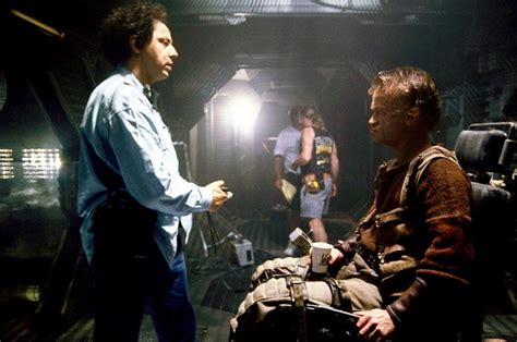 Alien Resurrection Behind-The-Scenes - Alien vs. Predator Galaxy