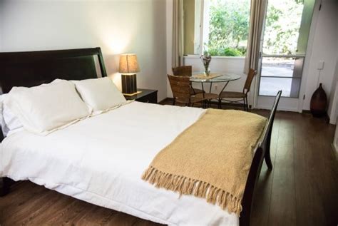 THE KRISHNAMURTI RETREAT (Ojai) - B&B Reviews, Photos, Rate Comparison ...