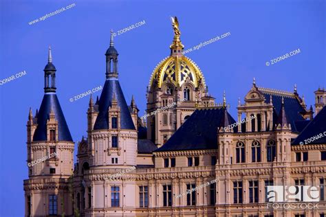 Schweriner Schloss - Sitz des Landtages, Schwerin, Mecklenburg ...