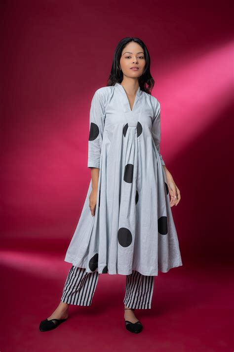 "DOTTED DELIGHT" – NAVYA INDIA