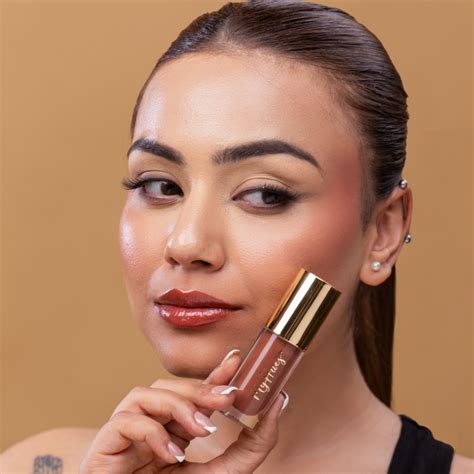 Buy Lip Gloss for Dusky Skin in India Online: MyHues HyGlow Lip Elixirs ...
