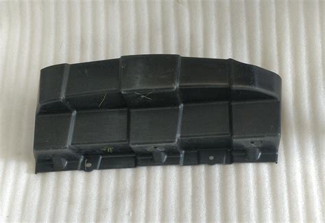 J7BZ6775A ENGINE SIDE SHIELD FORD – CarTrends