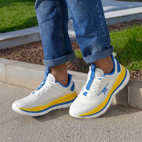 Flying Machine Mens Sports Shoes - Buy Flying Machine Mens Sports Shoes ...