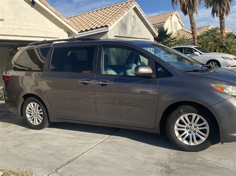 2017 Toyota Sienna for Sale in Upland, CA - OfferUp